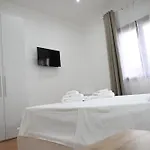 Borgo Carida - Family Holidays 게스트하우스 4*