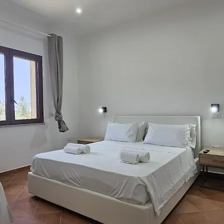 Borgo Caridà - Family Holidays Affittacamere