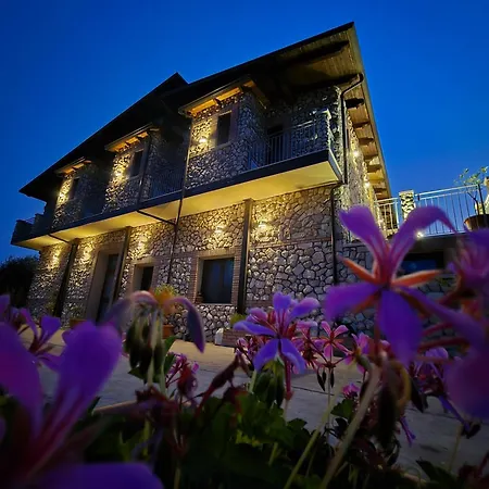 Casa de hóspedes Borgo Caridà - Family Holidays 4*