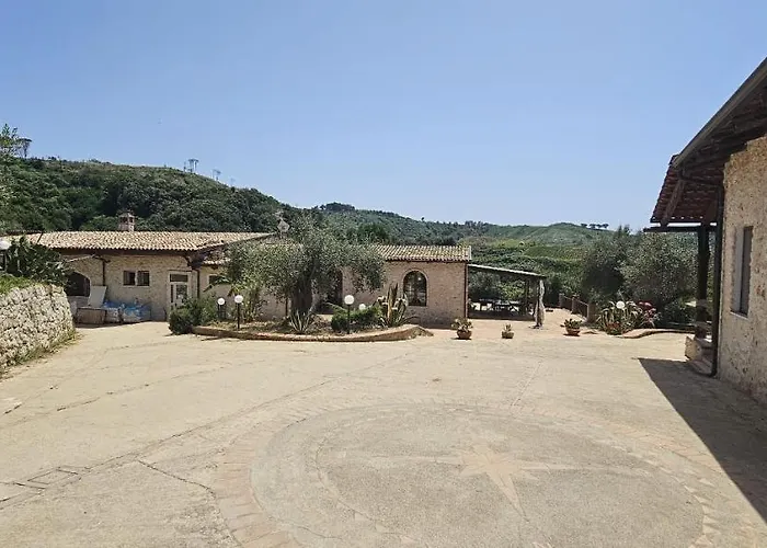 Casa de hóspedes Borgo Caridà - Family Holidays