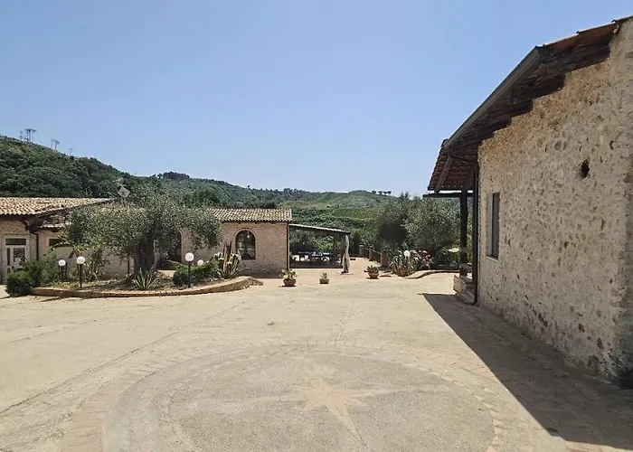 Borgo Caridà - Family Holidays Casa de hóspedes Zaccanopoli